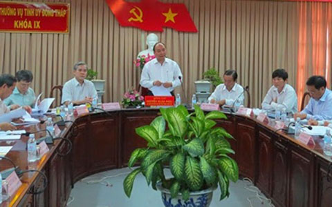 จังหวัดด่งท๊าปต้องผลักดันการตรวจสอบเพื่อป้องกันข้อบกพร่องของเจ้าหน้าที่สมาชิกพรรค